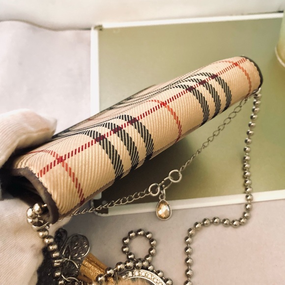 Burberry Nova Check Kisslock Compact Wallet - Picture 8 of 16